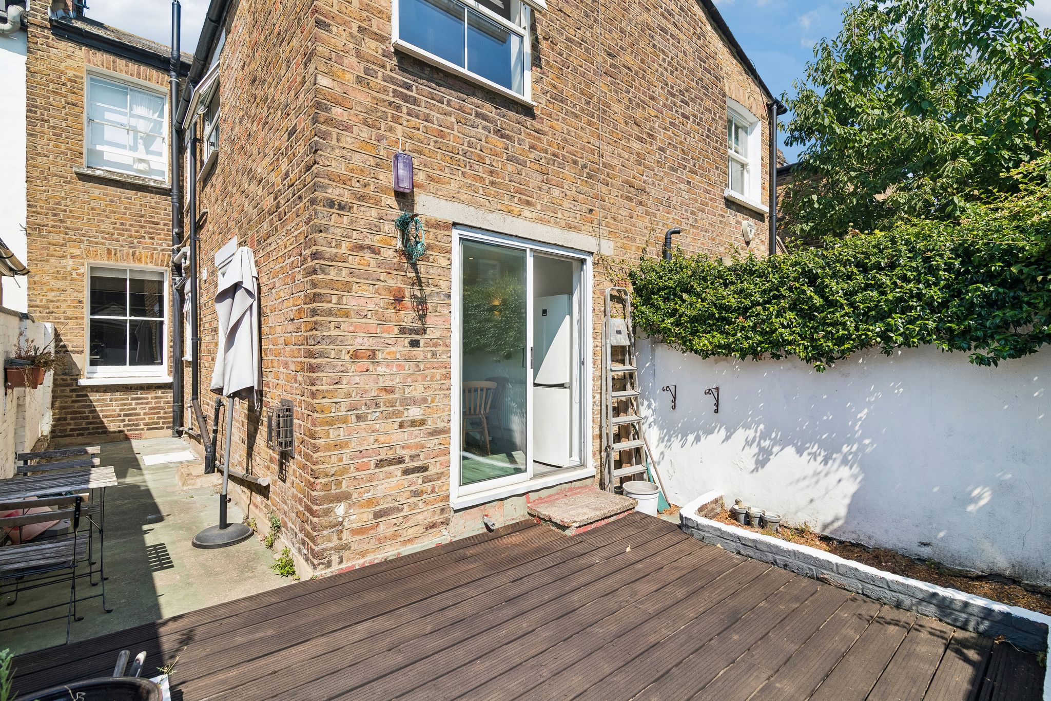 Flat Cobbold Road in Greater London