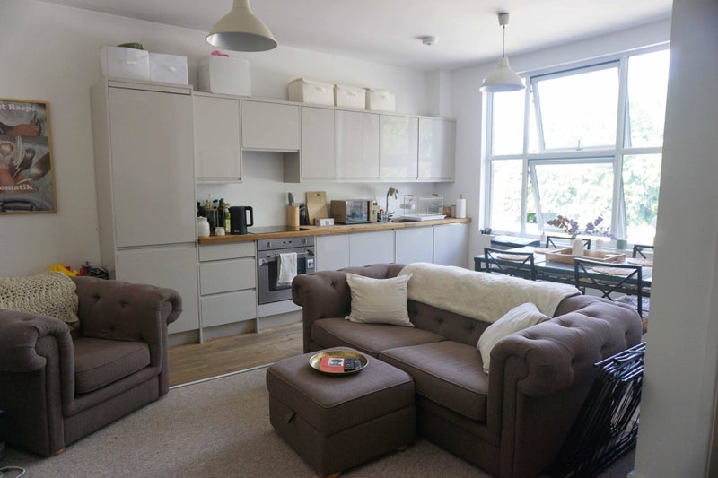 Room Turnpike Lane in Greater London