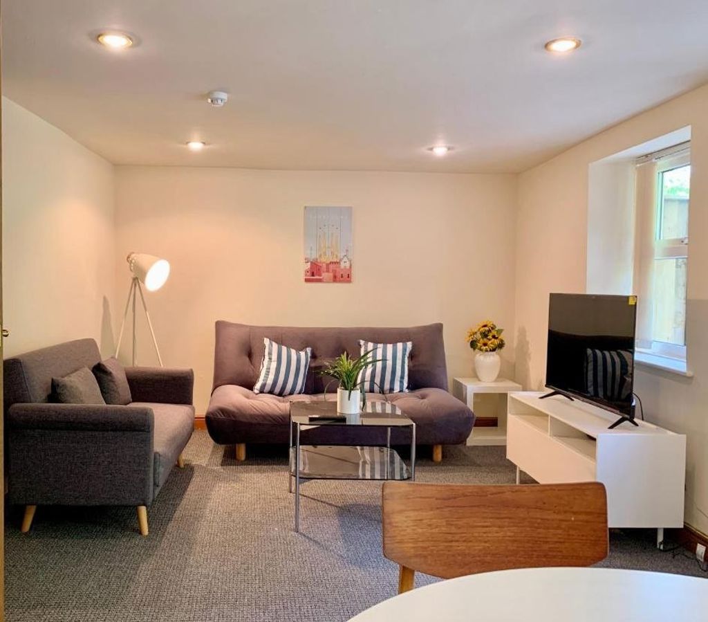 Flat Spring Grove in Harrogate