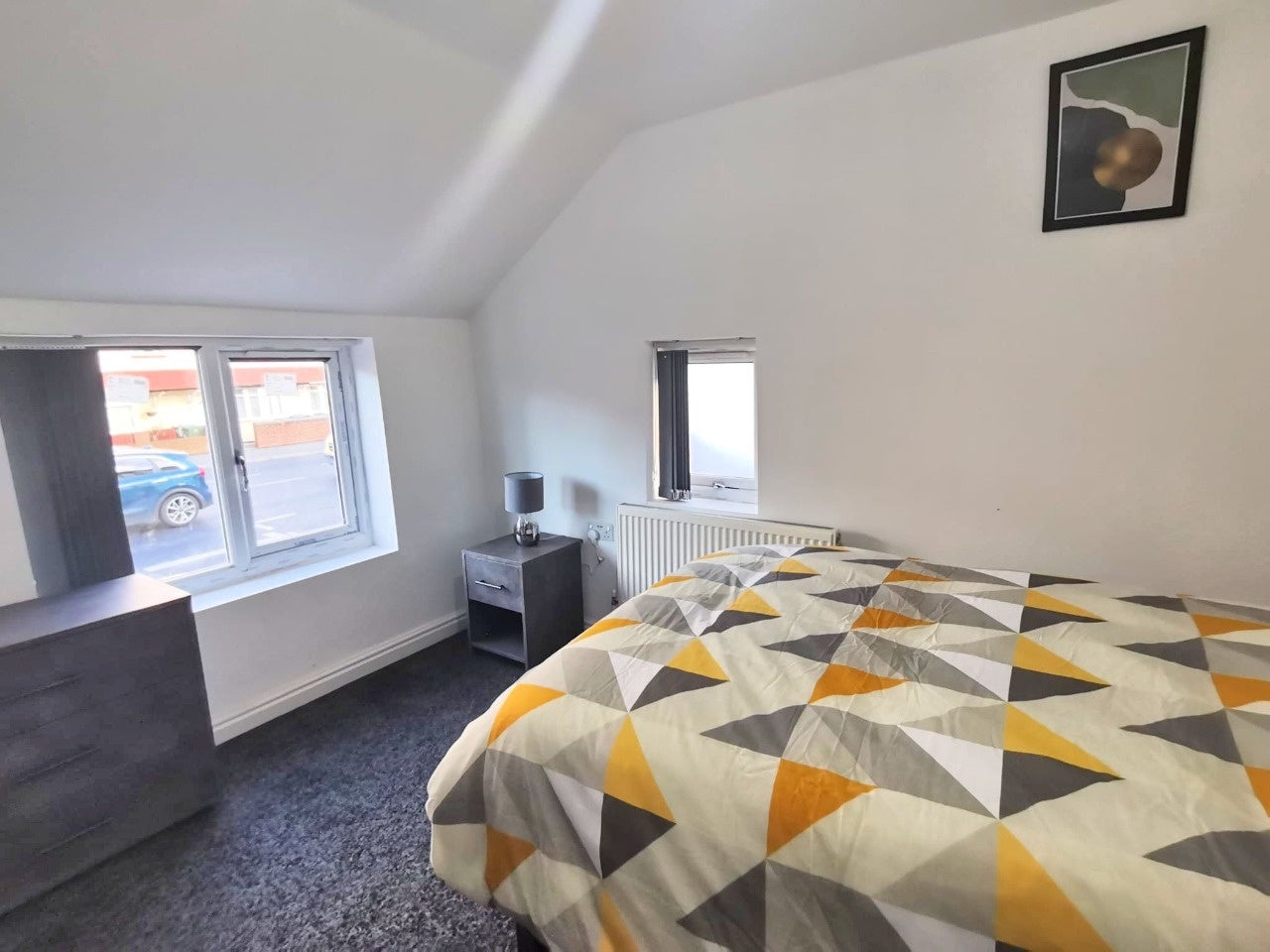 Room Black Lake in Sandwell