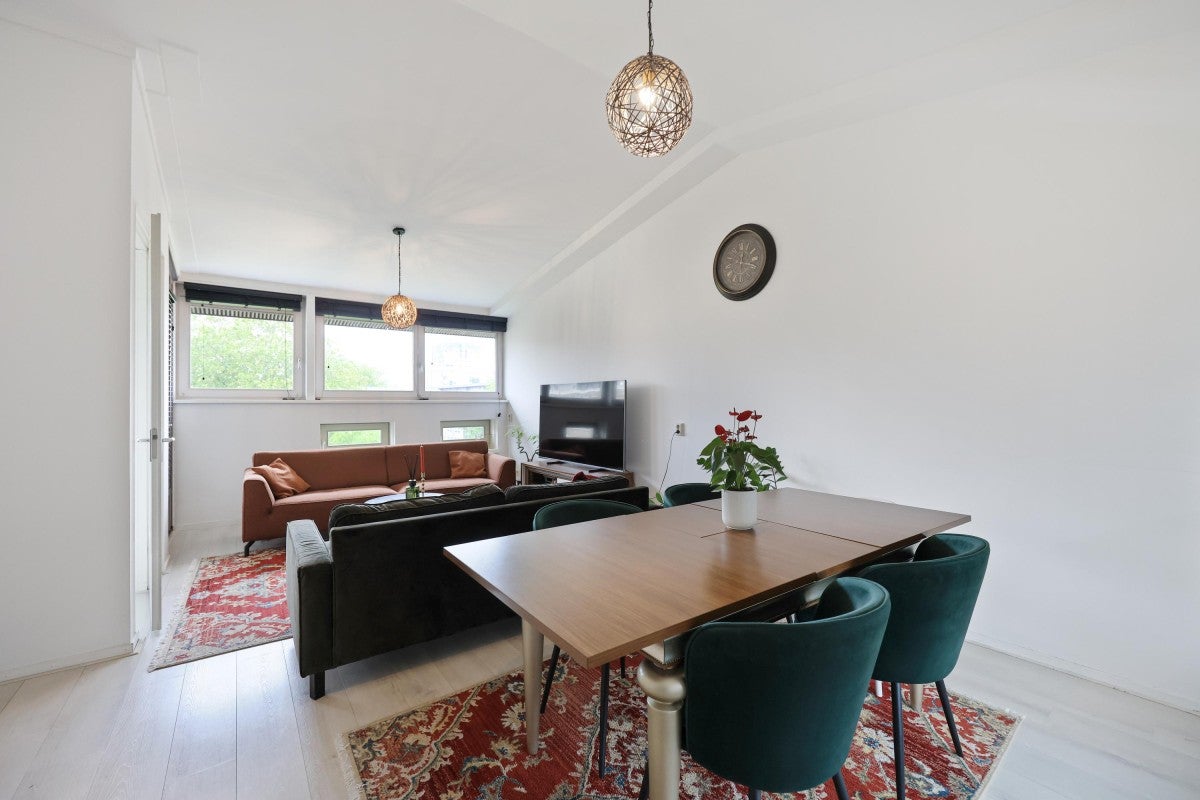 Appartement Aalbersestraat 242 B in Amsterdam