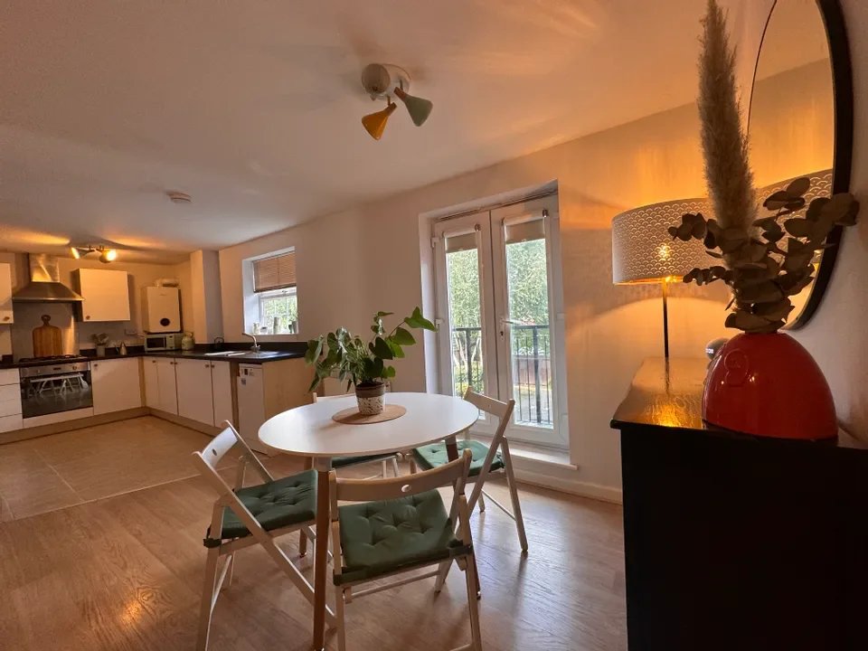 Flat Brandwood Crescent in Birmingham