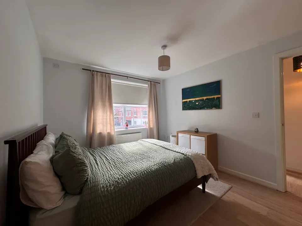 Flat Brandwood Crescent in Birmingham
