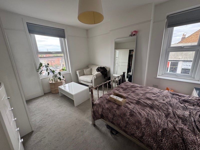 Room Ashley Down Road in Bristol