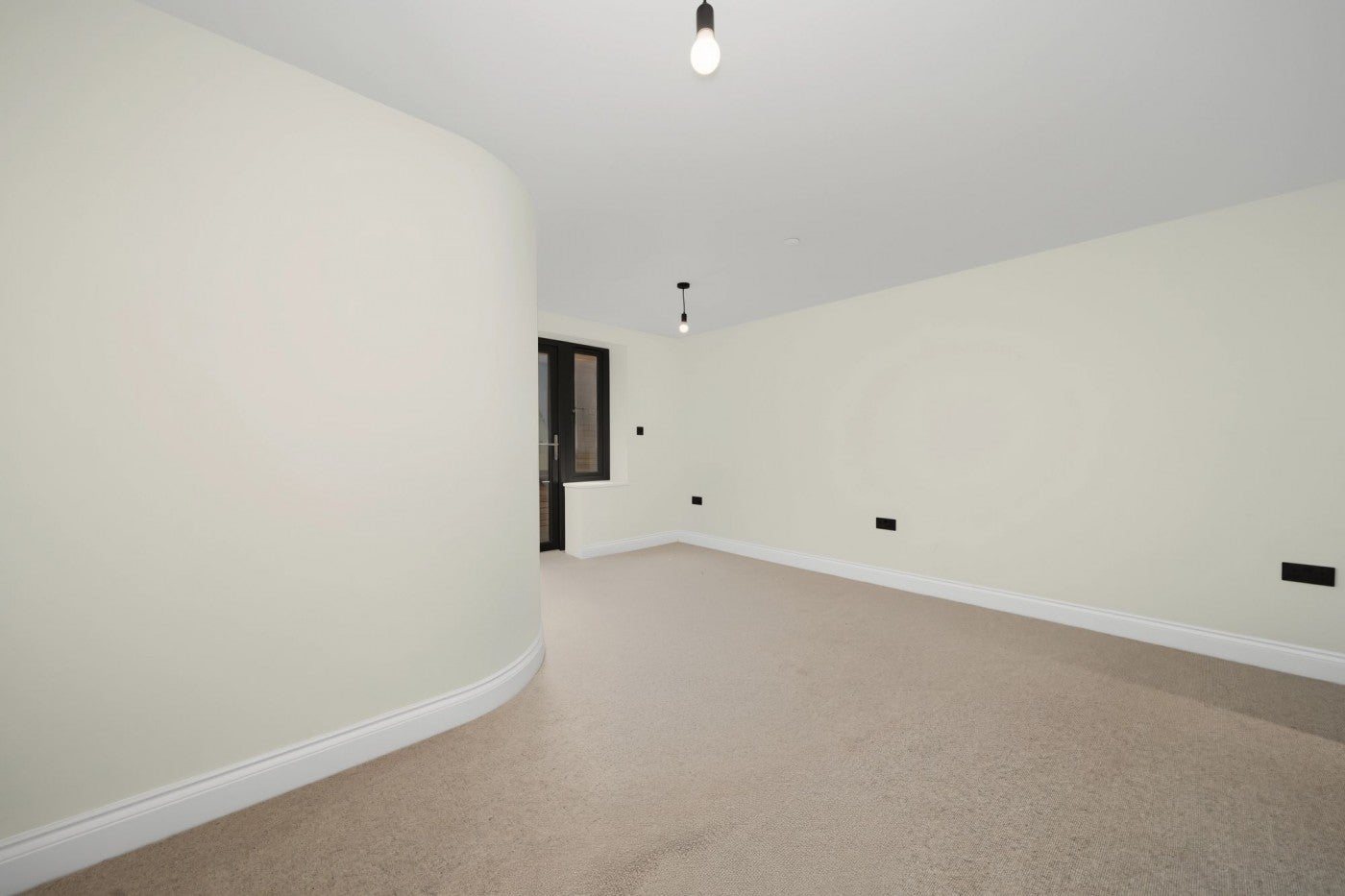 Flat Gloucester Drive in Greater London