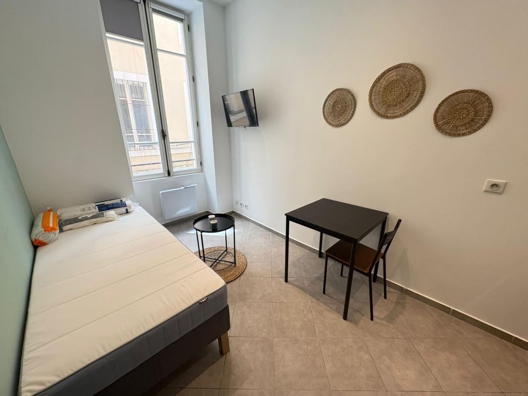 Chambre Rue de la République à Marseille