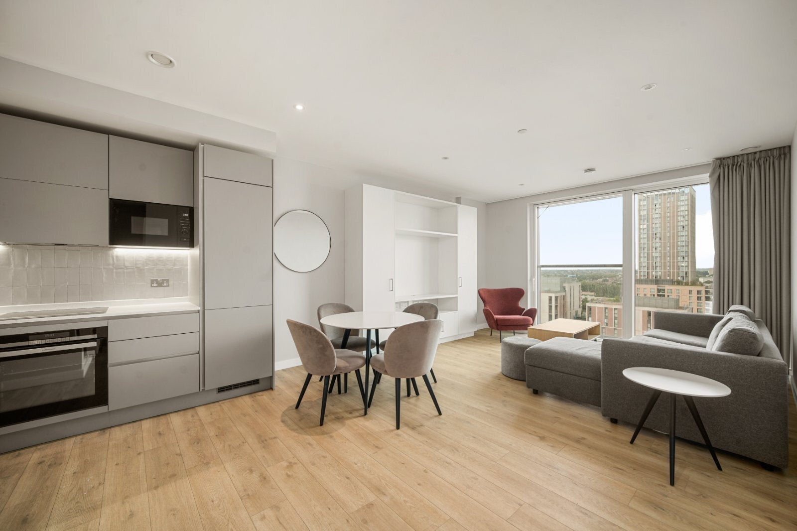 Flat Anthems Way in Greater London