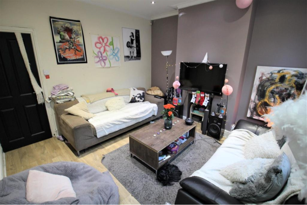 House Royal Park Road in Leeds