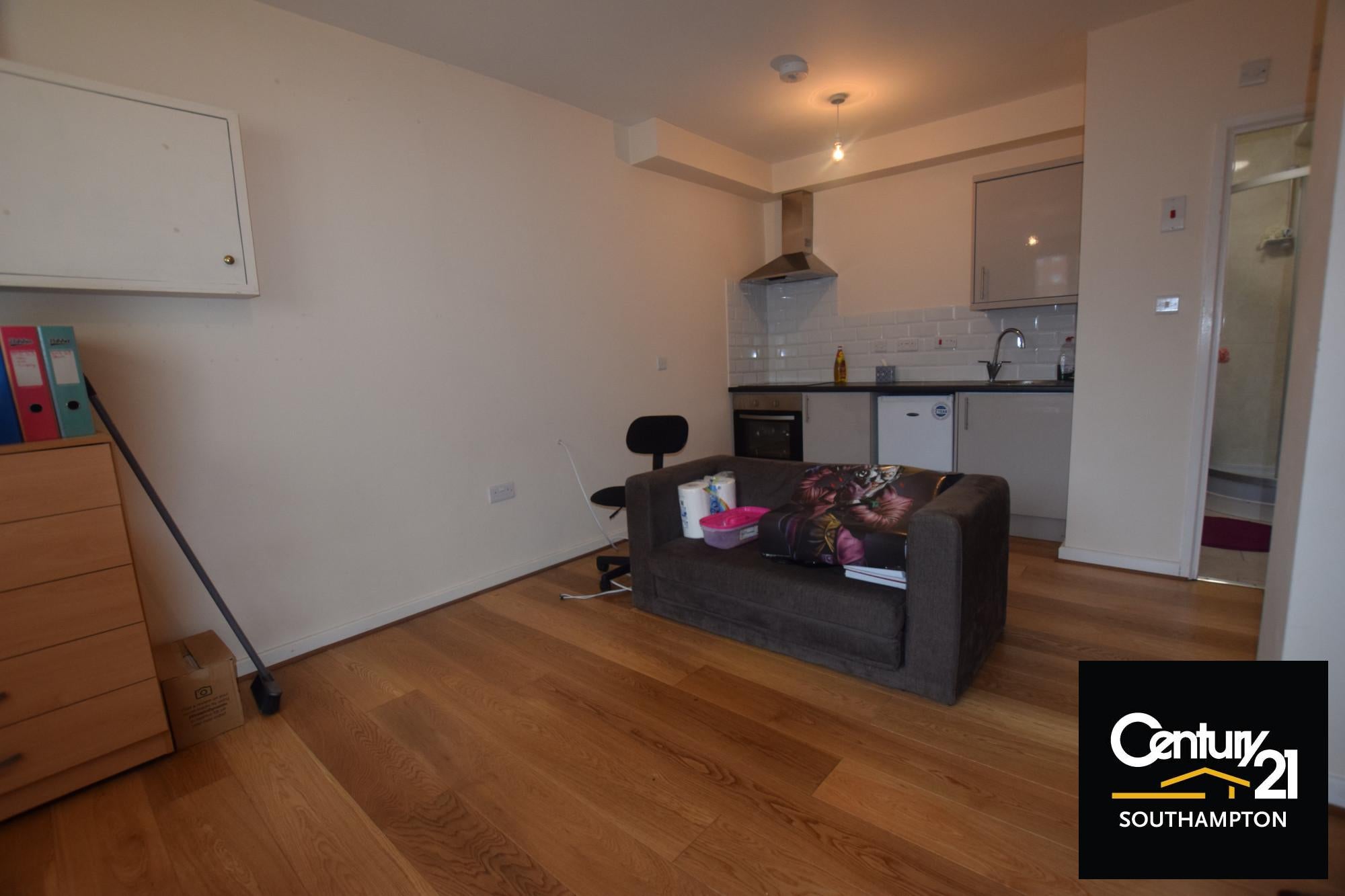 Flat Portswood Road in Southampton