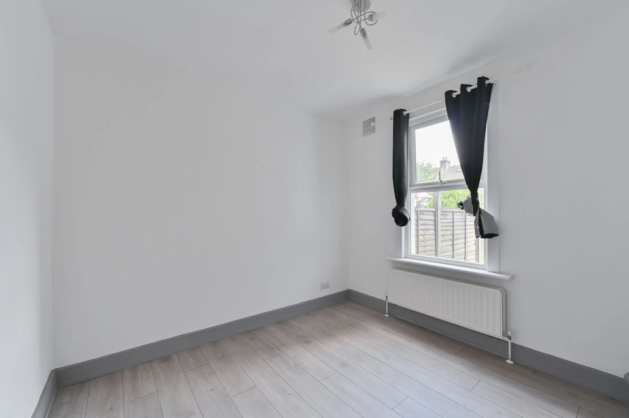 House Garratt Lane in Greater London
