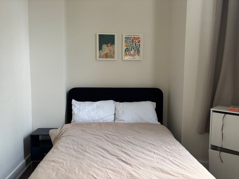 Room Selhurst Road in Greater London
