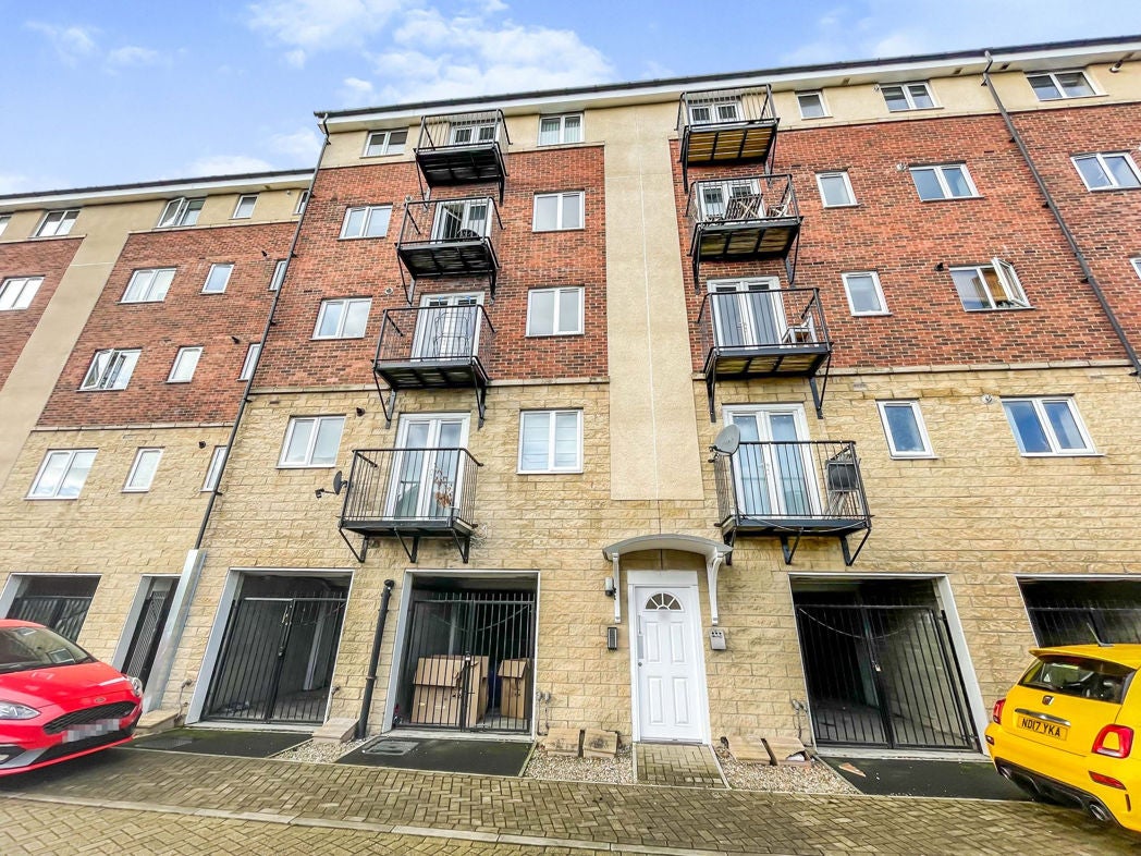Flat Third Avenue in Newcastle upon Tyne