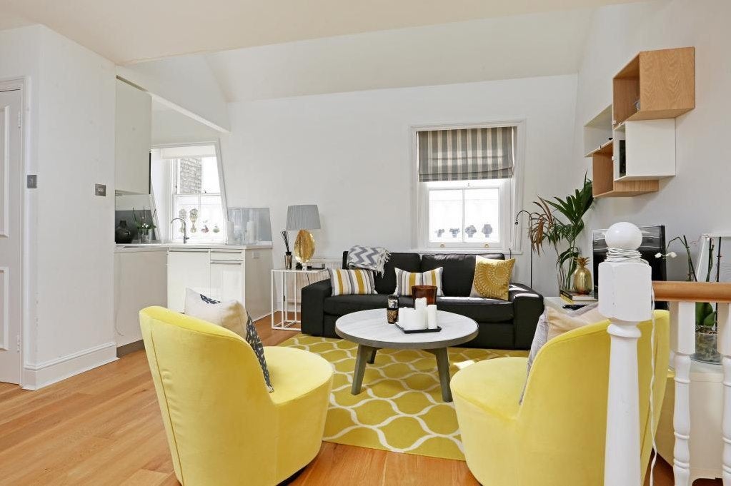 Flat Onslow Gardens in Greater London