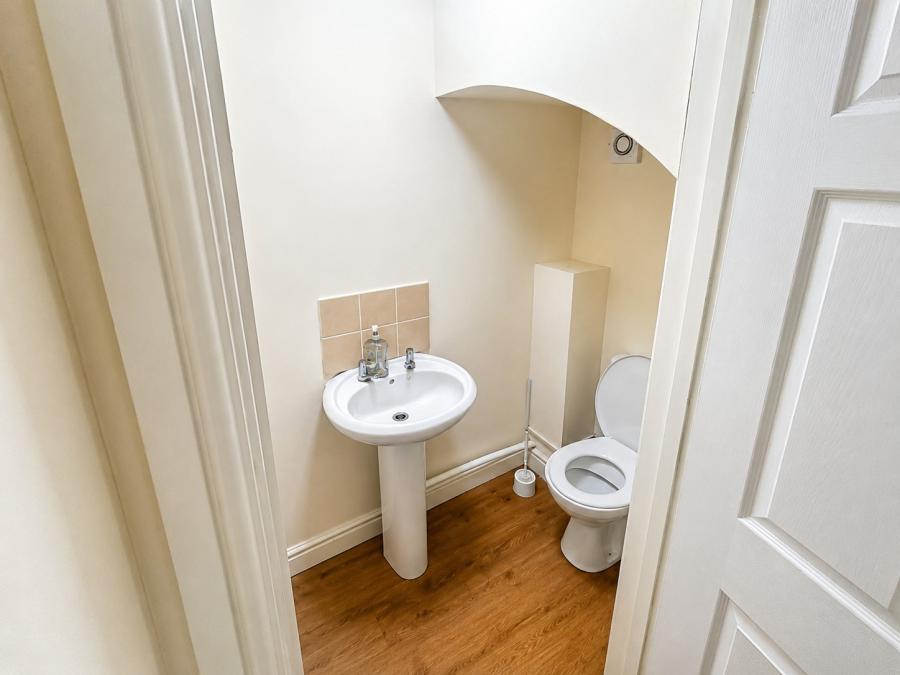 House Haworth Close in North East Derbyshire
