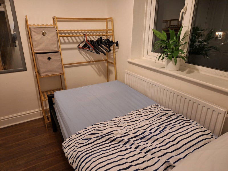 Room Cannons Close in East Hertfordshire