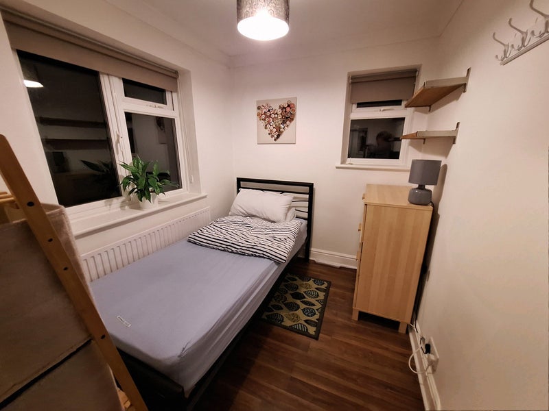 Room Cannons Close in East Hertfordshire