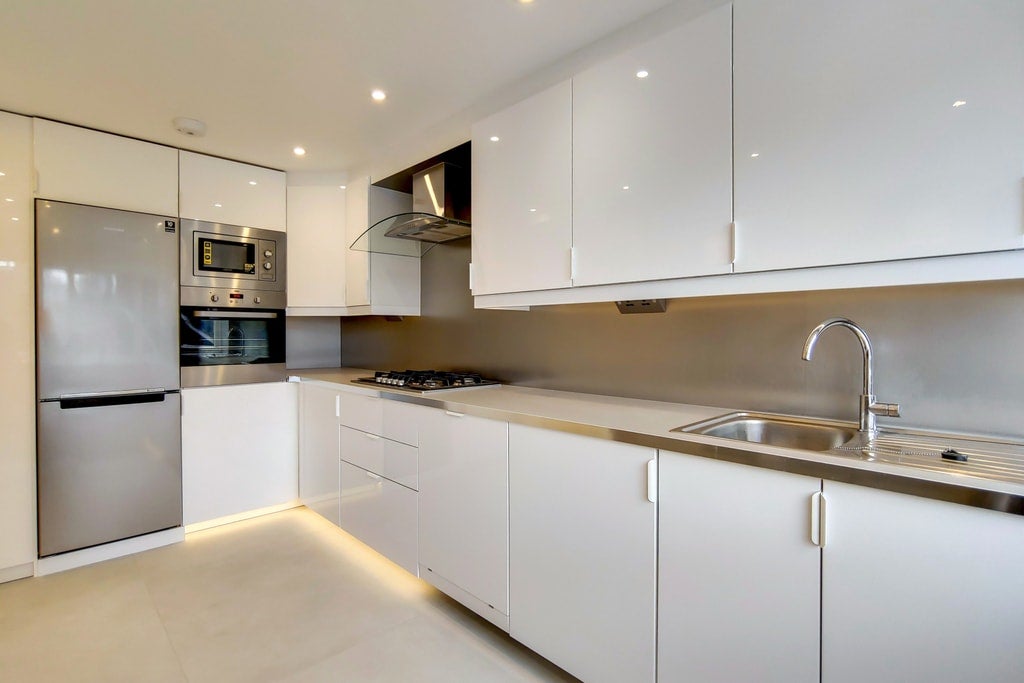 Flat Hall Place in City of Westminster