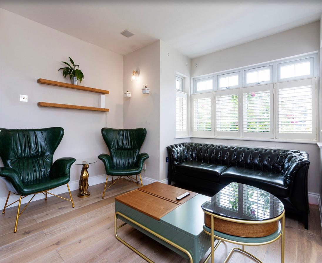 House Lowfield Road in Greater London