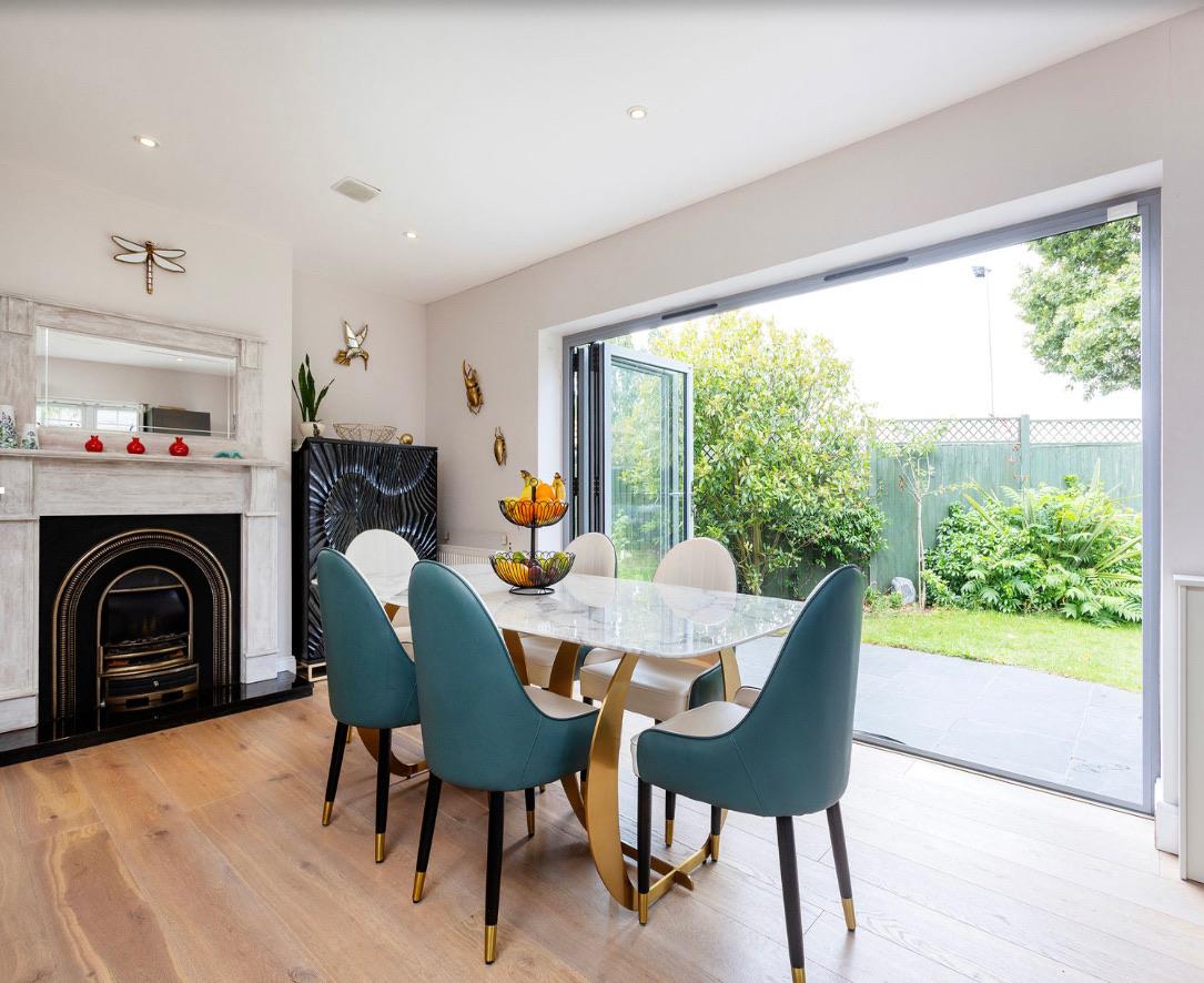House Lowfield Road in Greater London