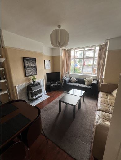 Room Filton Avenue in Bristol