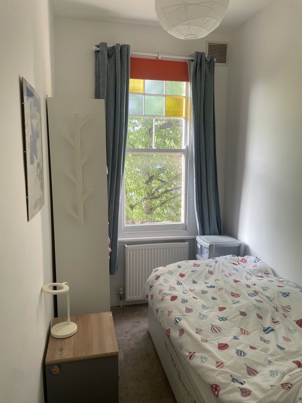 Room Overdale Road in Greater London