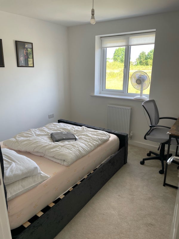 Room Moor Edge Drive in North Tyneside