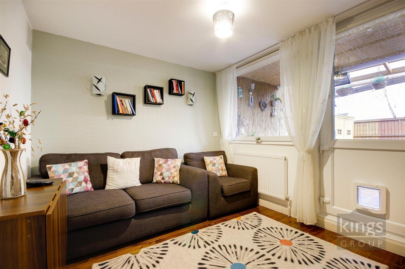 Flat Tanners End Lane in Greater London