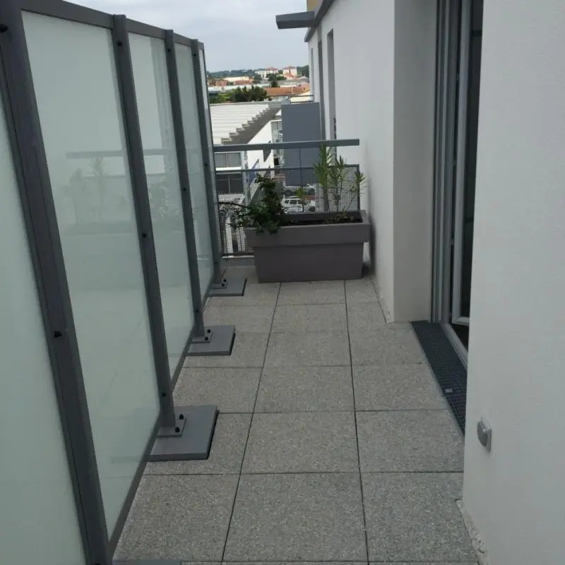 Flat Rue Charlas in Toulouse