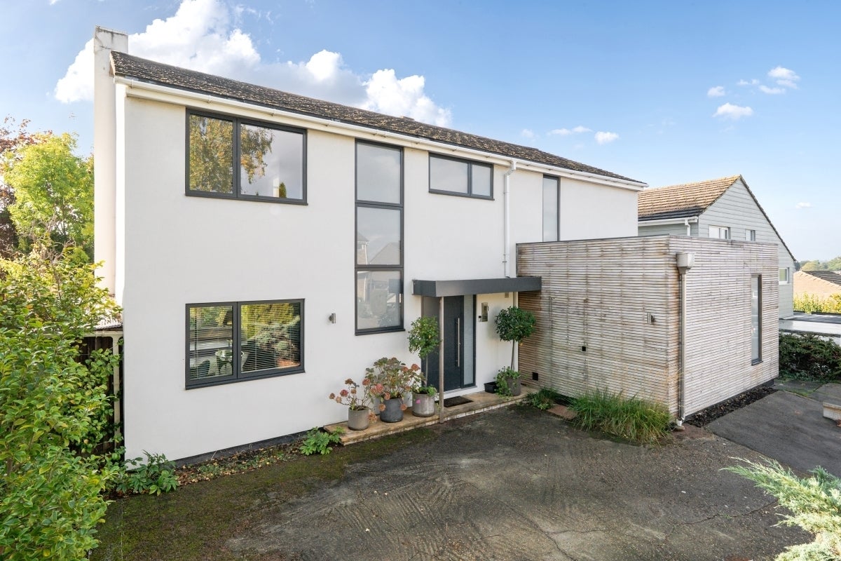 House Oakhill in Elmbridge