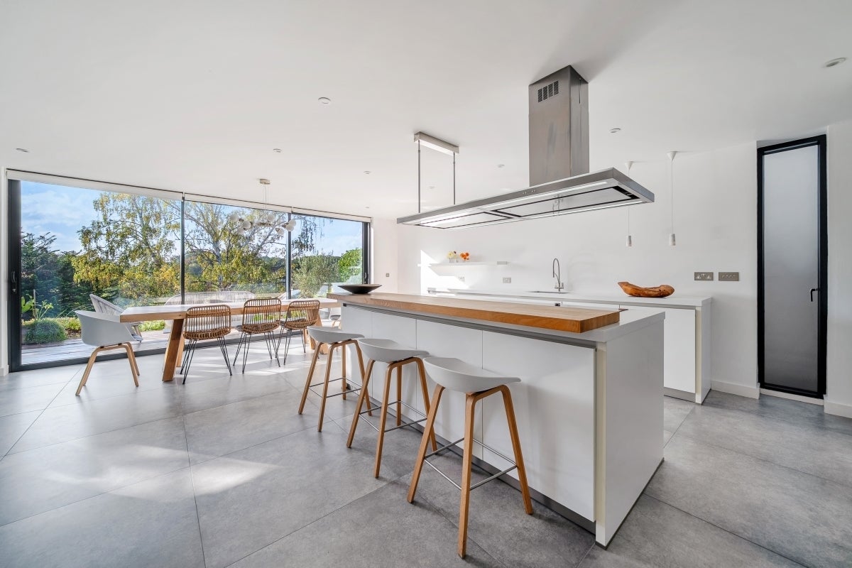House Oakhill in Elmbridge