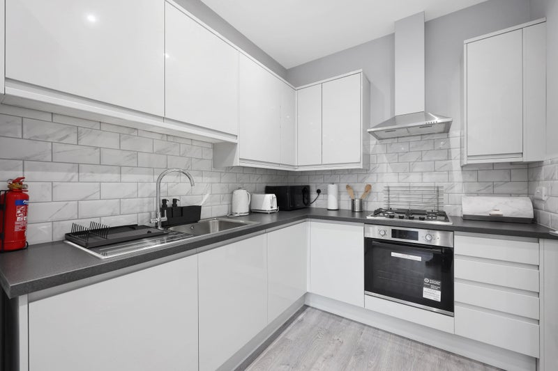 Room Earlham Grove in Greater London