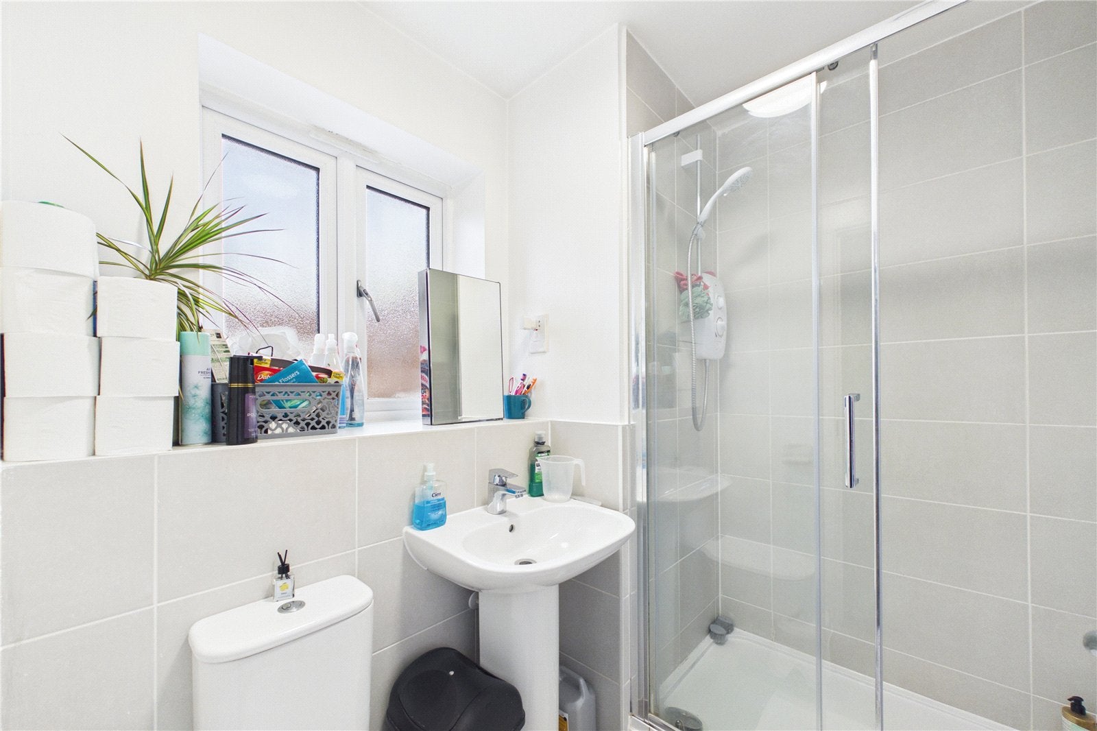 Flat Carpenters Close in Newbury