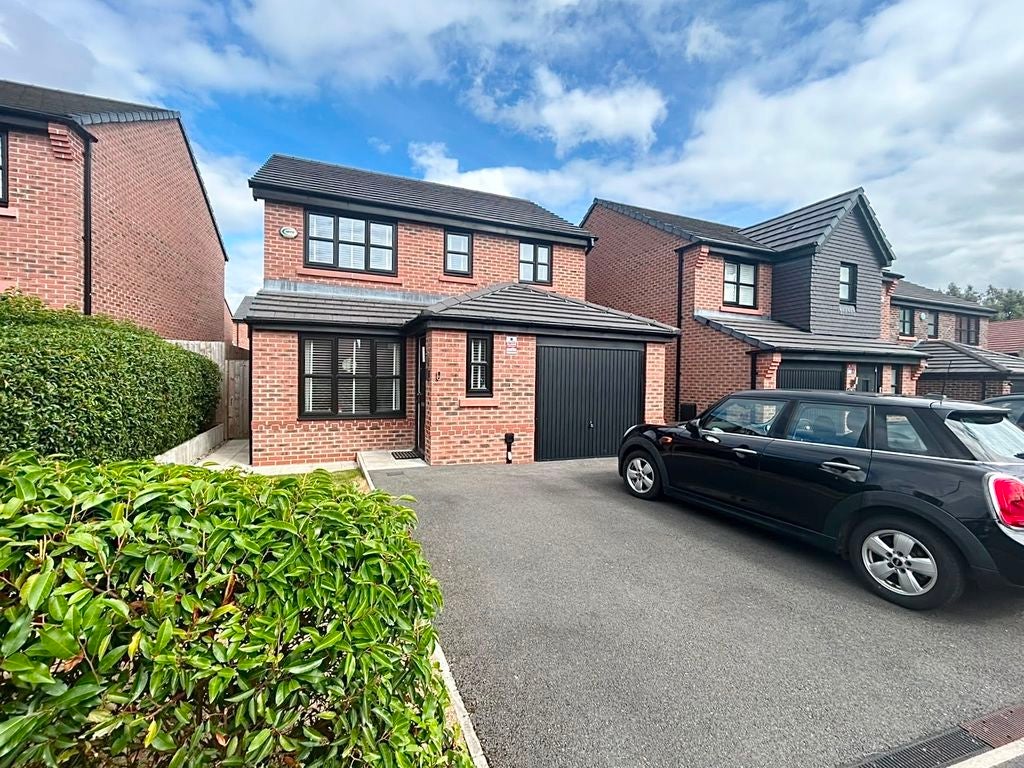 House Arkwright Way in Milnrow