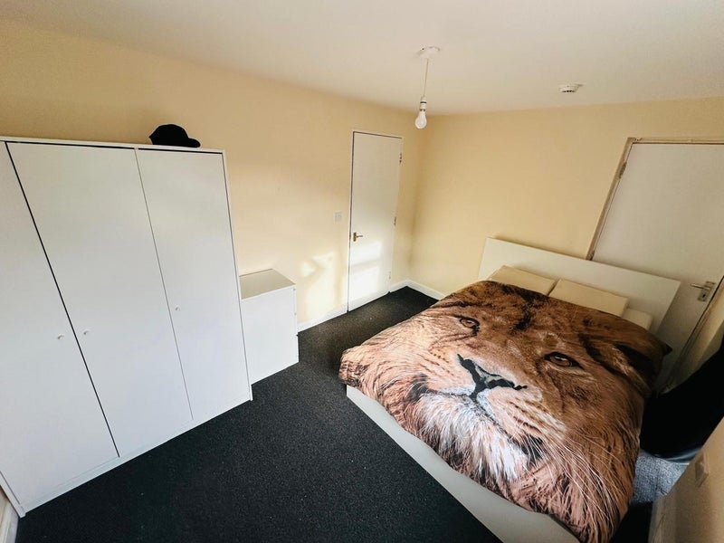 Flat West Park Close in Greater London