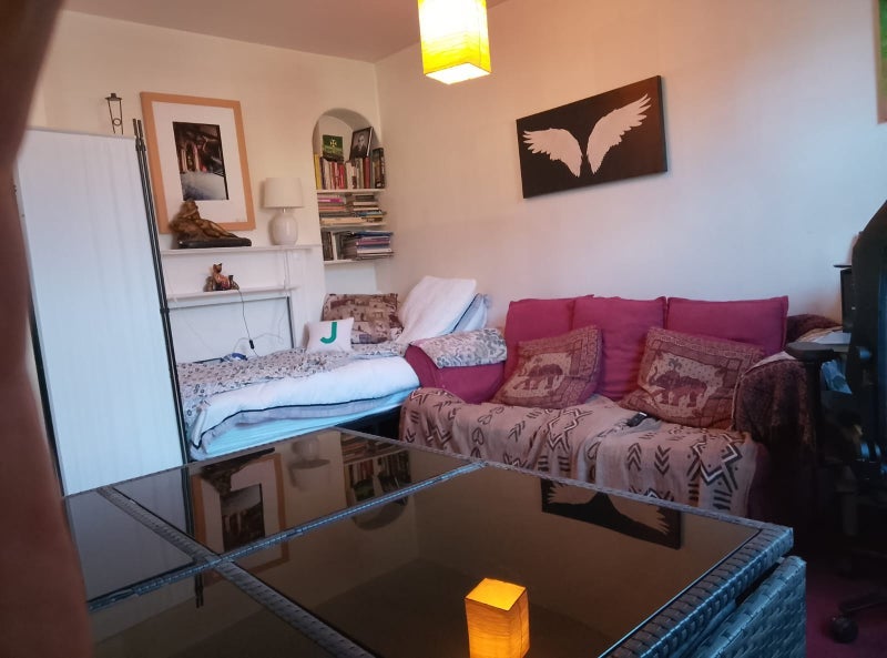 Room Speedy Place in Greater London