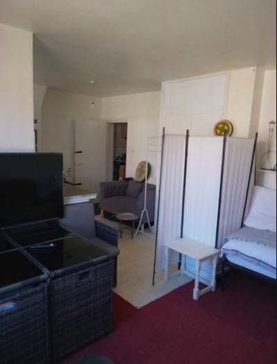 Room Speedy Place in Greater London