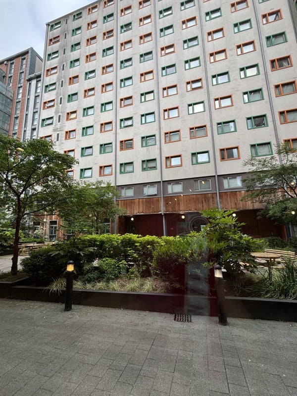 Room Watermead Way in Greater London