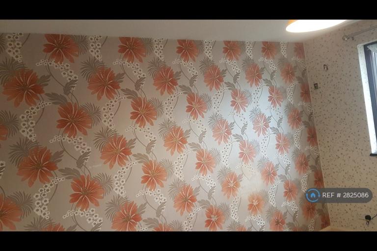 Room Kinder Close in Greater London