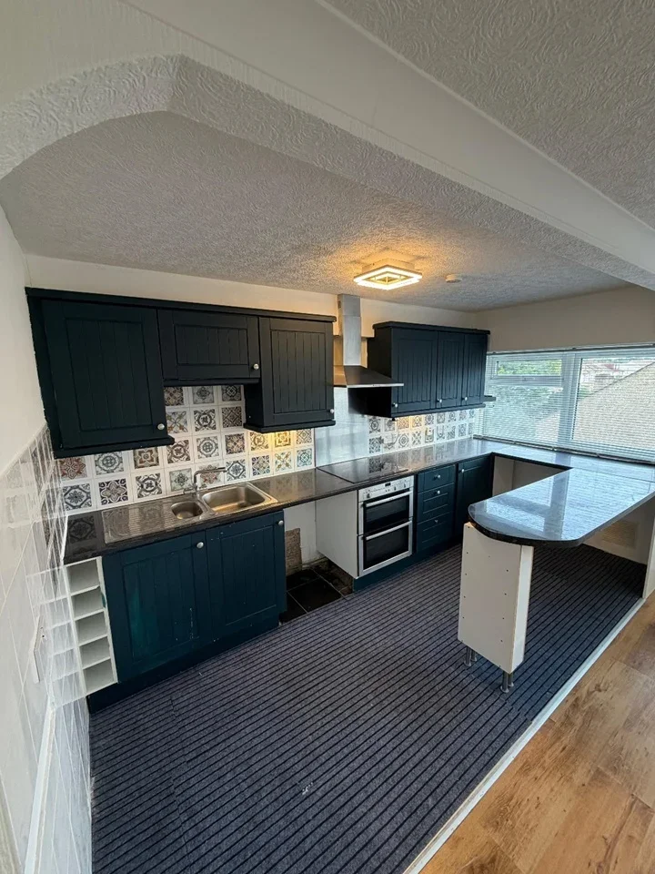 Flat Brockenhurst Road in Greater London