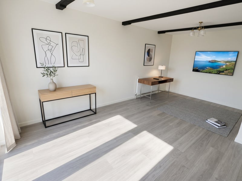 House Grayswood Gardens in Greater London