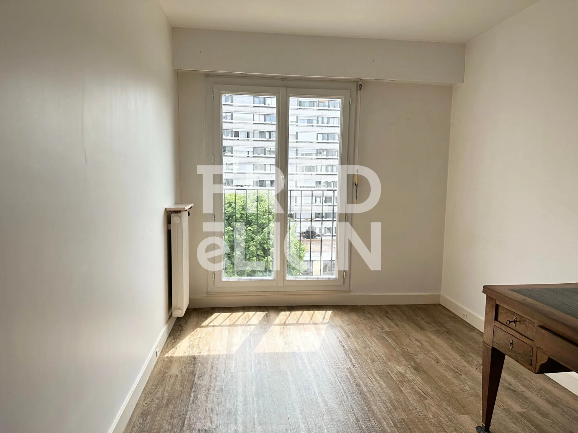 Flat Rue de Cronstadt in Paris