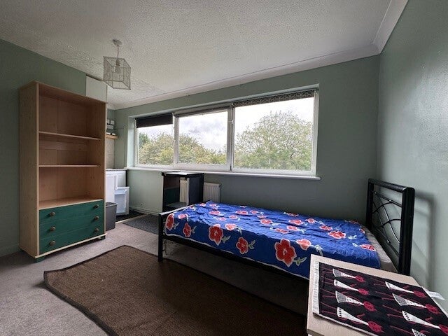 Room Ashfield in Milton Keynes