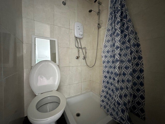 Room Ashfield in Milton Keynes
