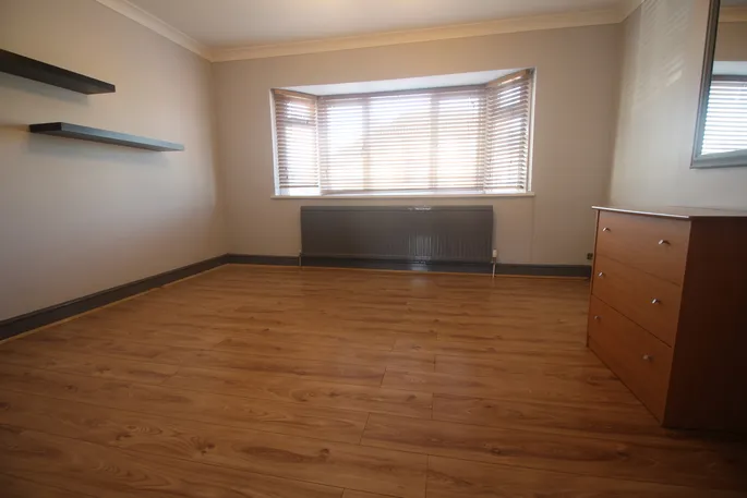 Flat St Albans Road in Watford