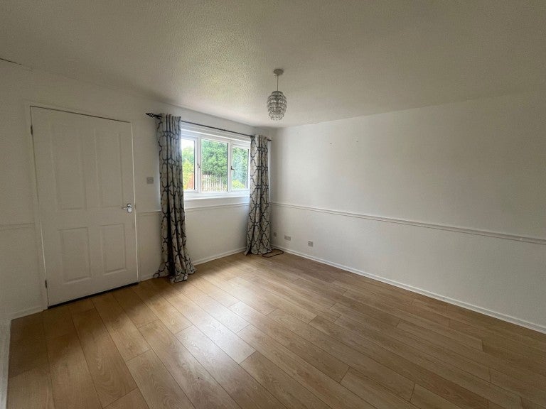 Flat Peckforton Walk in Wilmslow