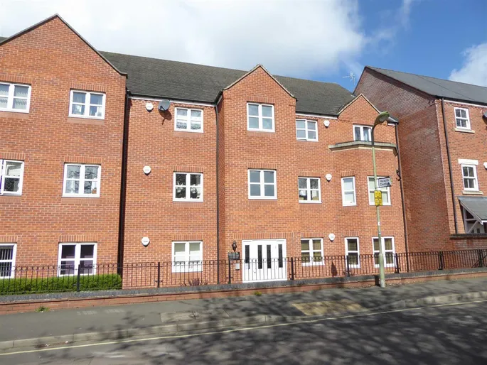 Flat Nursery Drive in Cherwell District
