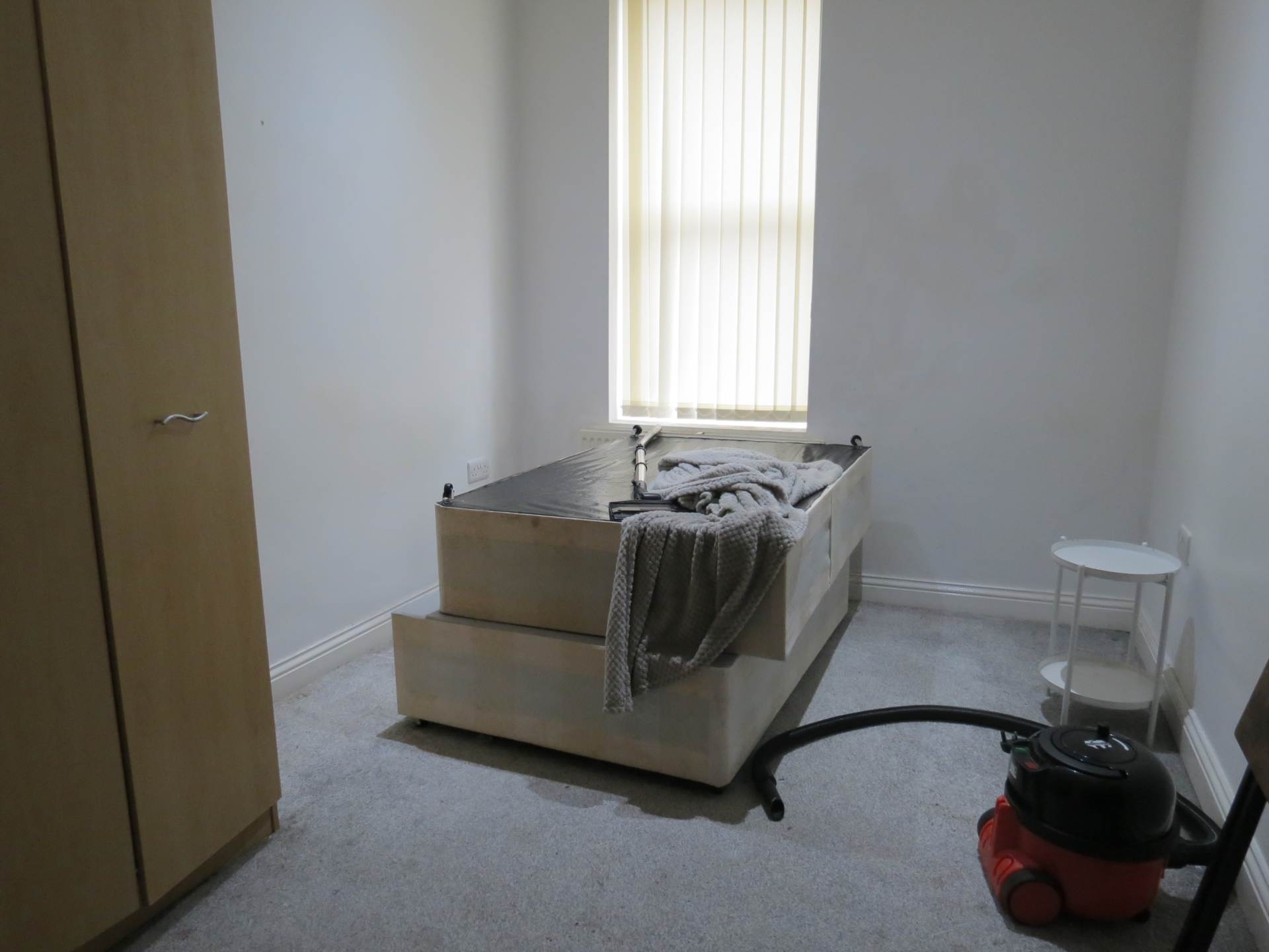 Room Falmouth Road in Newcastle upon Tyne
