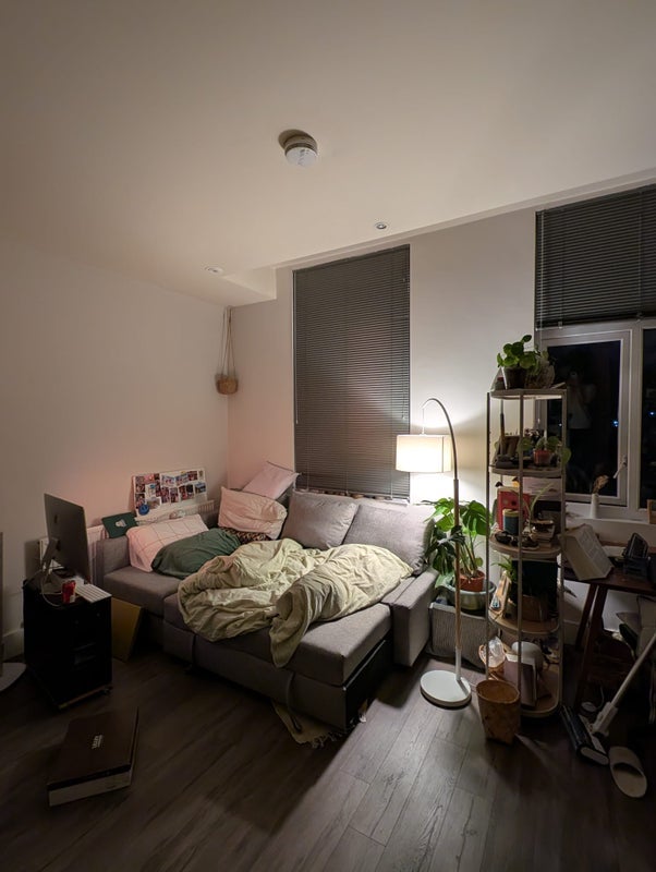 Room Gregory Boulevard in Nottingham