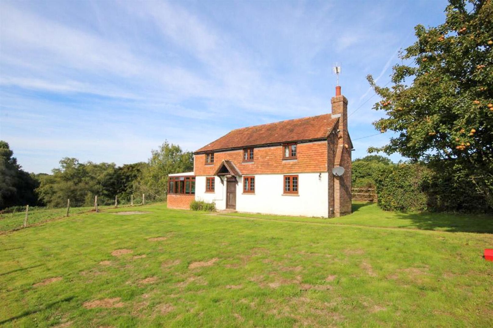 House Heathfield Way in Northampton