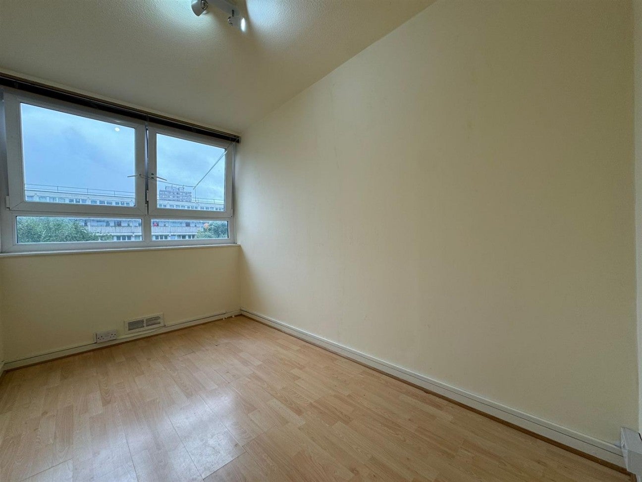 Flat George Potter Way in Greater London